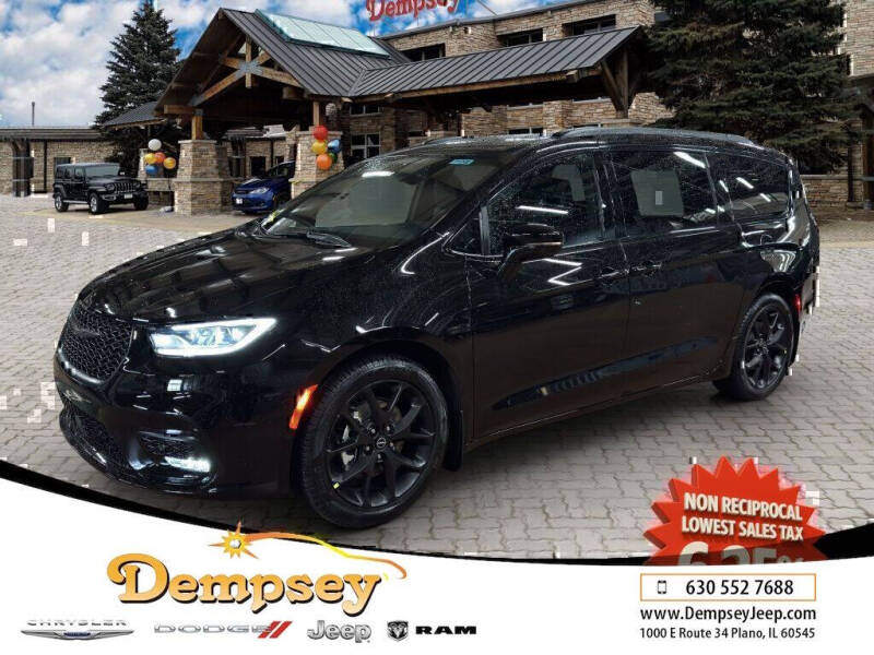 2026 Chrysler Pacifica Select