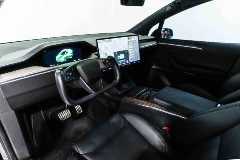 2023 Tesla Model X Standard Range