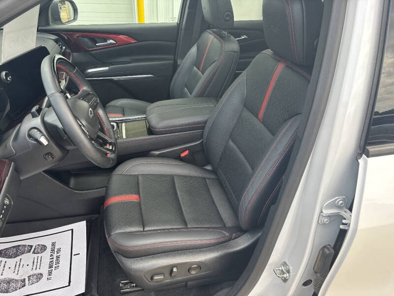2024 Chevrolet Traverse RS