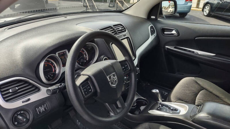 2011 Dodge Journey Mainstreet