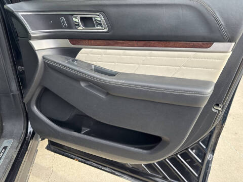 2016 Ford Explorer Platinum