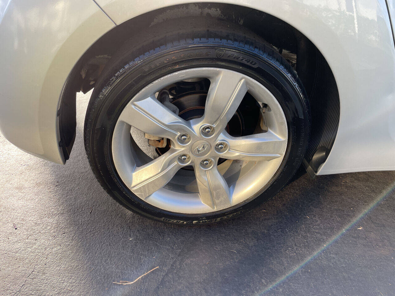 2015 Hyundai Veloster  - $9,900
