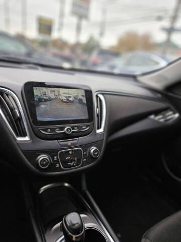 2017 Chevrolet Malibu LT