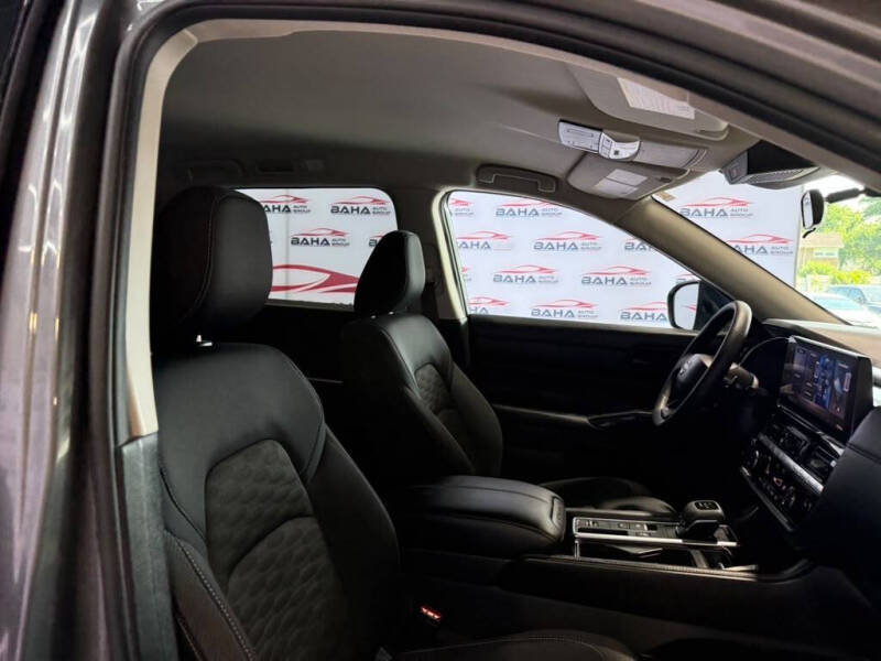 2026 Nissan Pathfinder SV