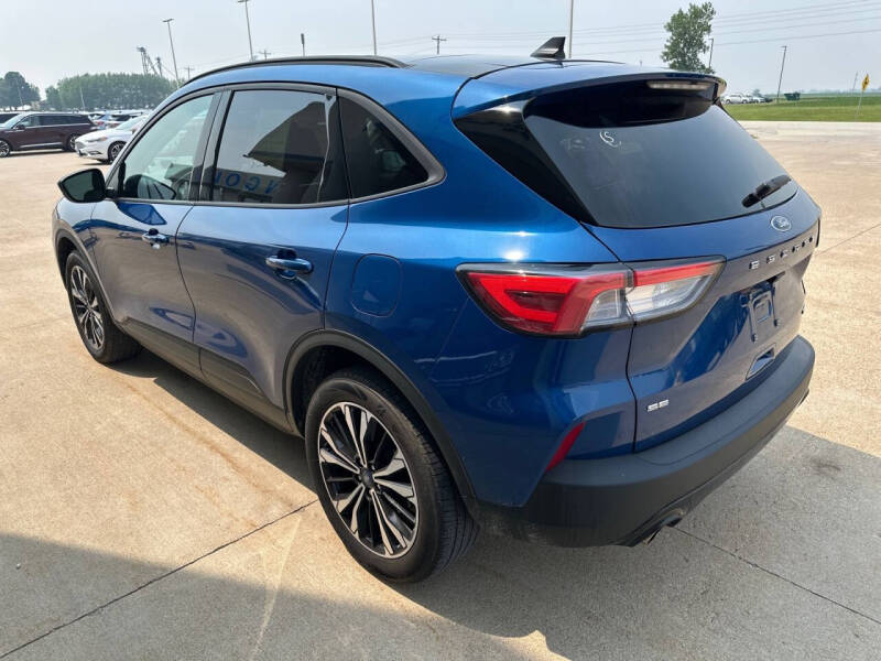 2022 Ford Escape SE