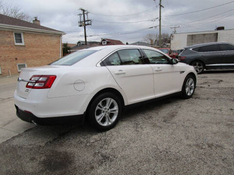 2016 Ford Taurus SEL