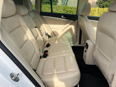 2012 Volkswagen Tiguan SEL