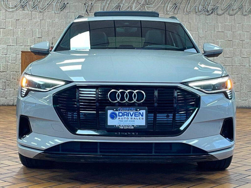 2022 Audi e-tron quattro Premium