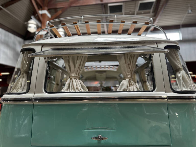 1972 Volkswagen Bus