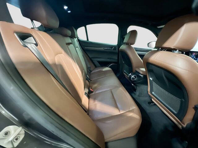 2022 Alfa Romeo Stelvio Ti