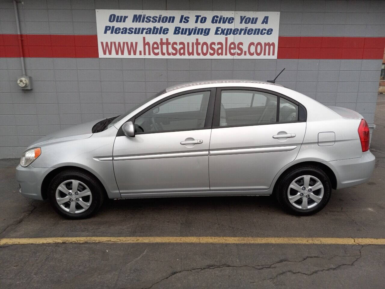 Oswego Auto Sales Predriven Vehicles For Sale Hetts Auto Sales