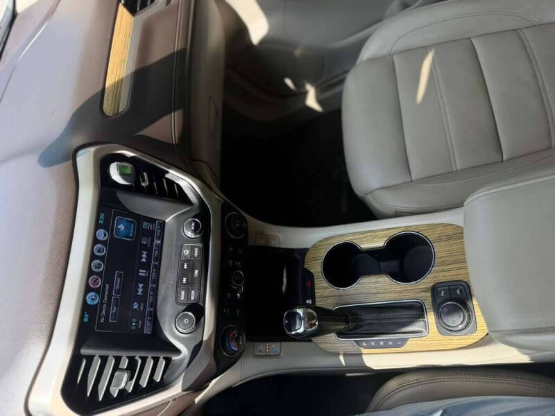 2019 GMC Acadia Denali