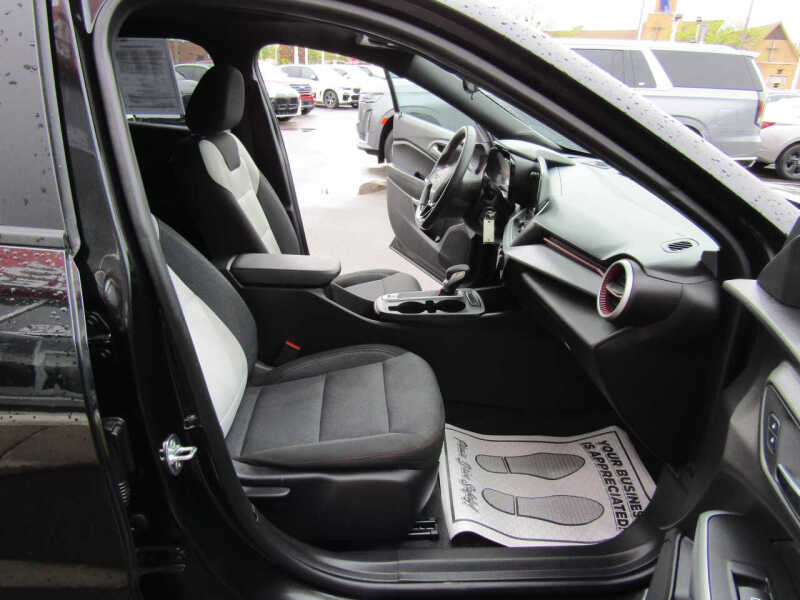 2025 Chevrolet Trax RS