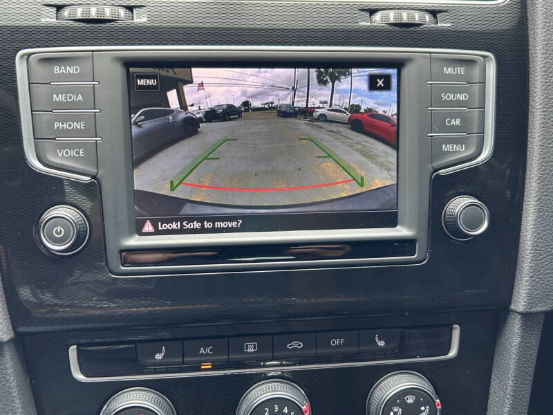 2017 Volkswagen Golf GTI S
