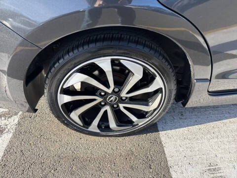 2016 Acura ILX w/Tech w/A-SPEC
