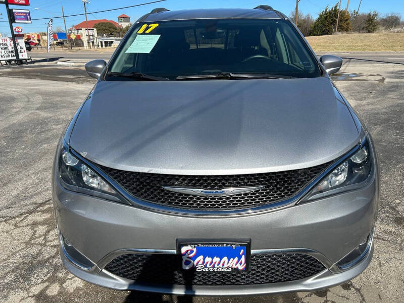 2017 Chrysler Pacifica Touring-L Plus