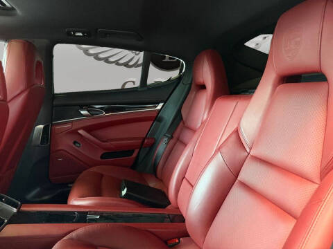 2015 Porsche Panamera