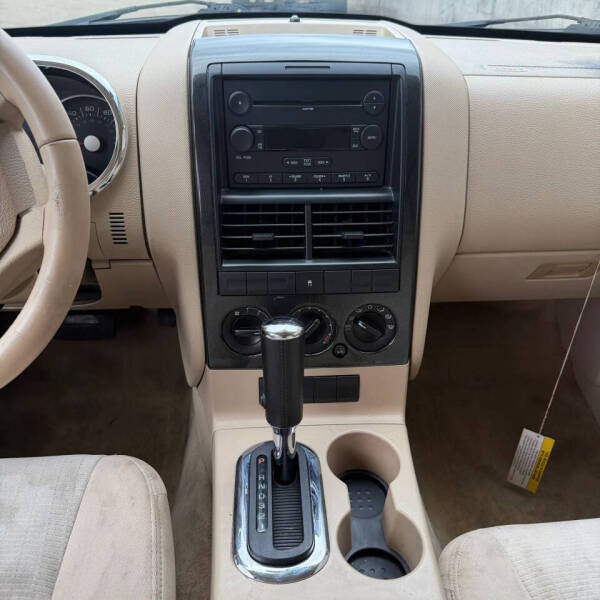 2006 Ford Explorer XLT