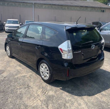 2012 Toyota Prius v Three