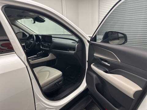 2024 Toyota Grand Highlander Hybrid XLE