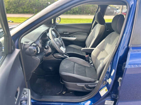 2020 Nissan Kicks SV