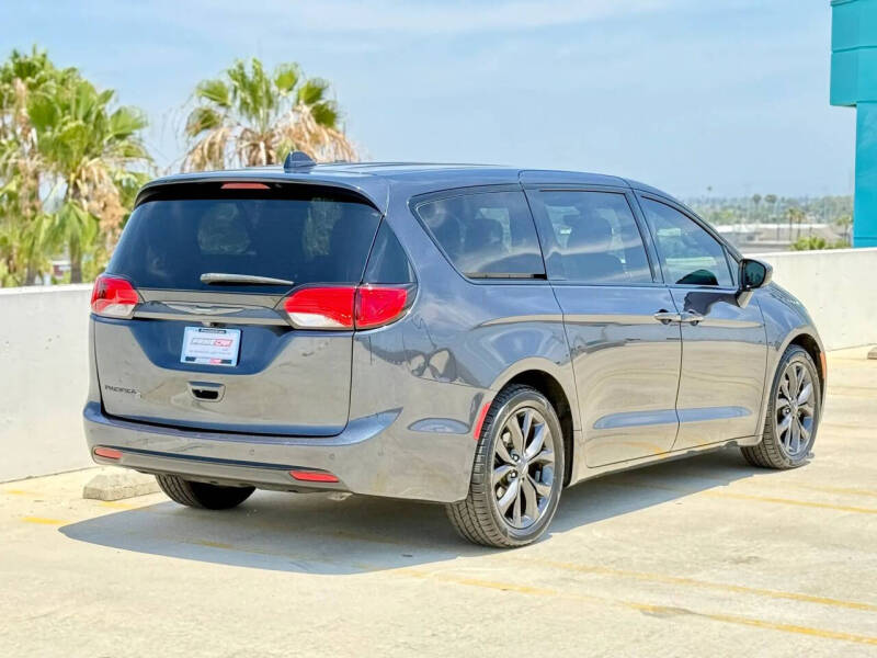 2019 Chrysler Pacifica Touring Plus