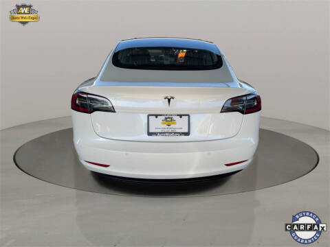 2019 Tesla Model 3 Mid Range