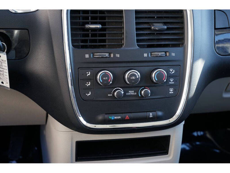 2020 Dodge Grand Caravan SE