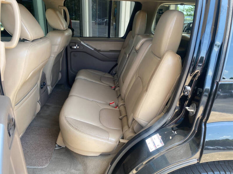 2012 Nissan Pathfinder Silver Edition