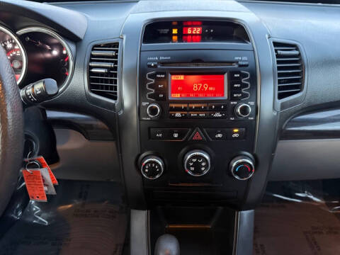 2012 Kia Sorento LX