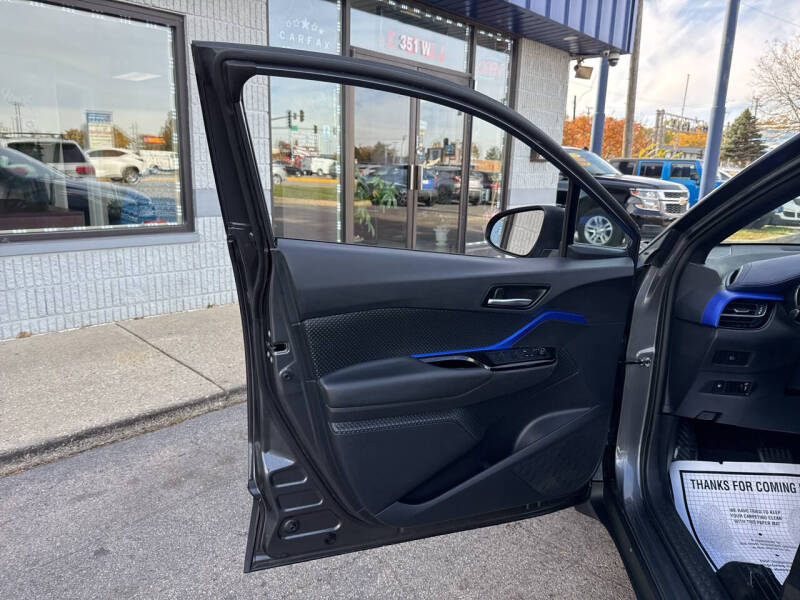 2021 Toyota C-HR XLE