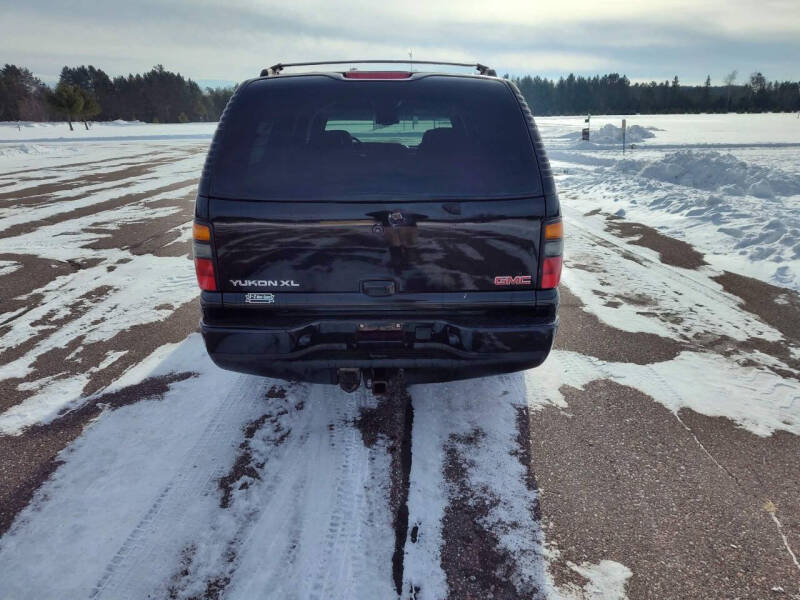 2004 GMC Yukon XL Denali