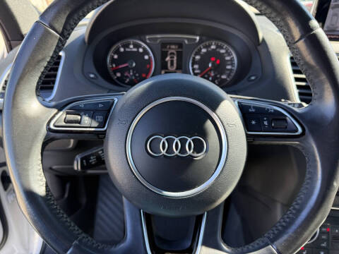 2017 Audi Q3 2.0T Premium Plus