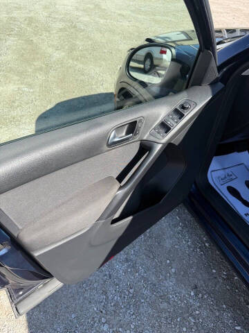 2014 Volkswagen Tiguan S 4Motion