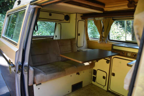1984 Volkswagen Vanagon Camper