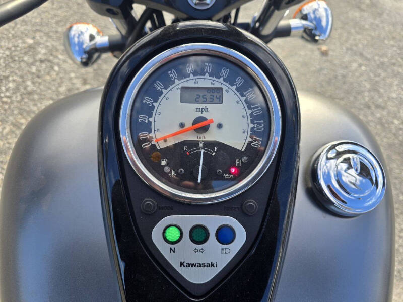 2020 Kawasaki Vulcan 900 Custom