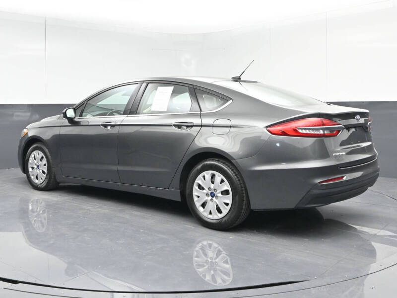 2019 Ford Fusion S