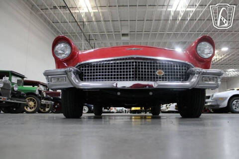 1957 Ford Thunderbird