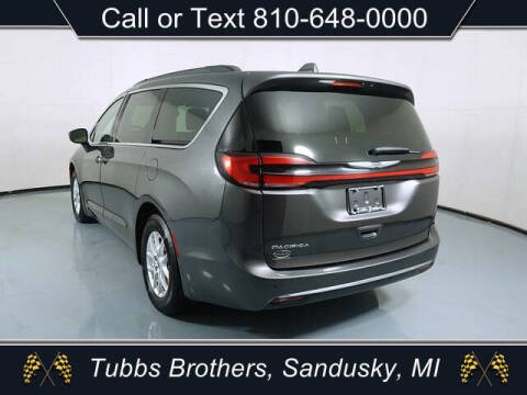 2022 Chrysler Pacifica Touring L