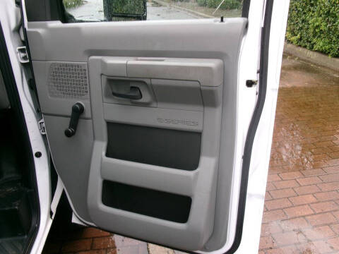 2017 Ford E-Series E-350 SD