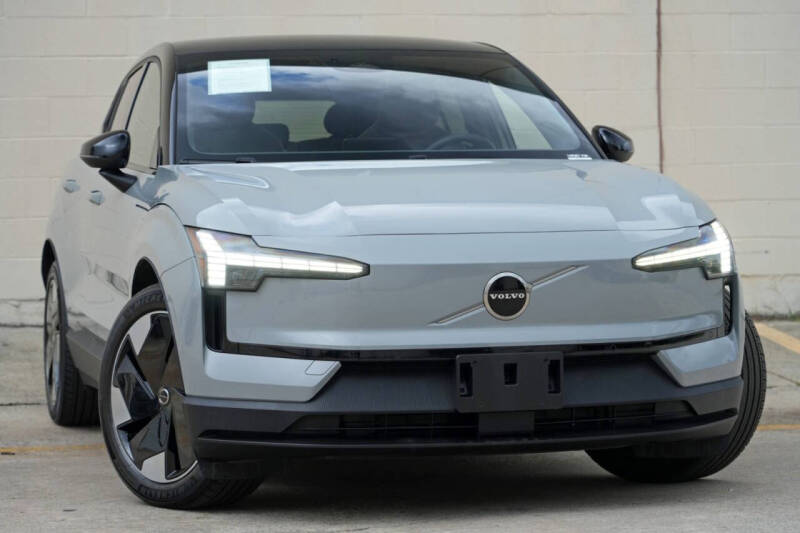 2025 Volvo EX30 Twin Plus