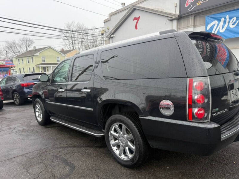 2011 GMC Yukon XL Denali