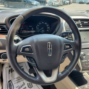 2017 Lincoln MKC Select
