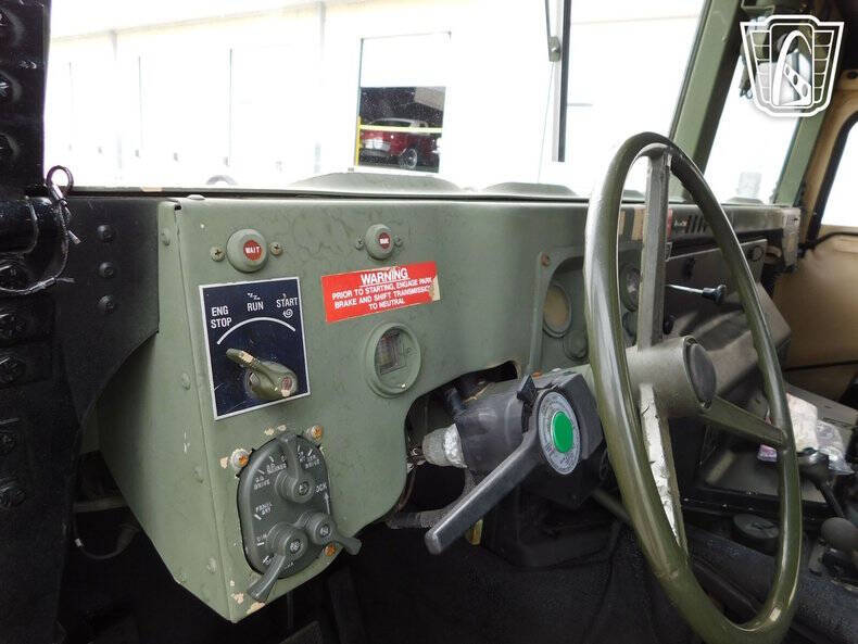 1991 AM General Hummer