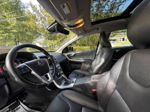 2016 Volvo XC60 T6 Drive-E