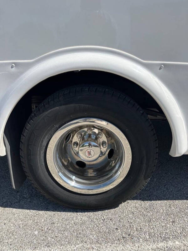 2025 Ford E-Series