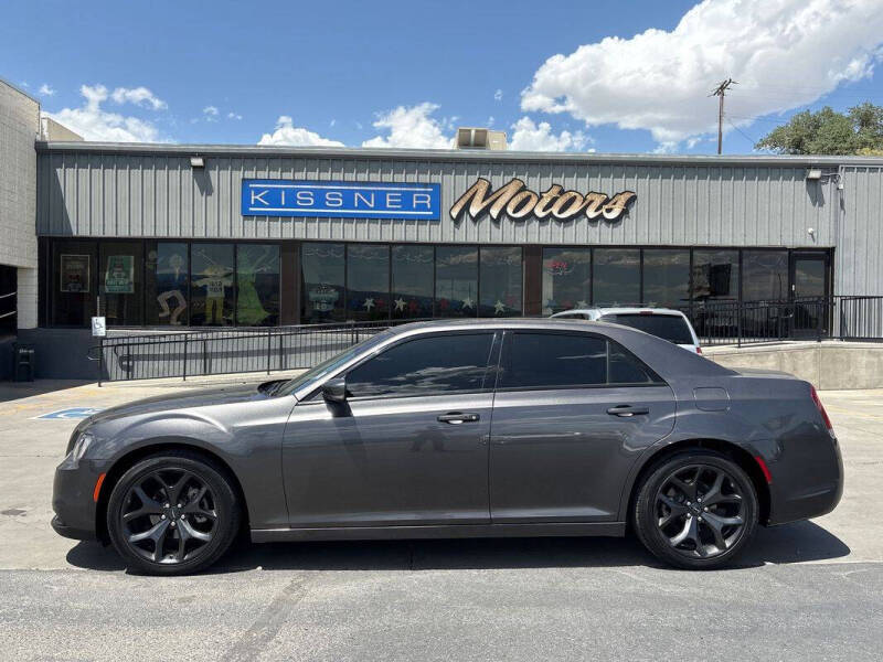 2022 Chrysler 300 S V6