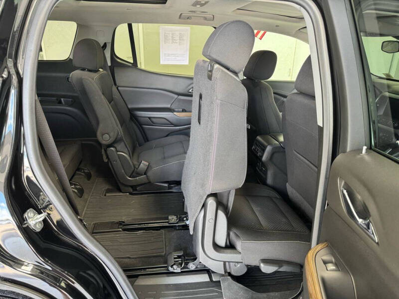 2020 GMC Acadia SLE