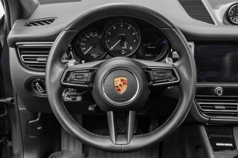 2023 Porsche Macan