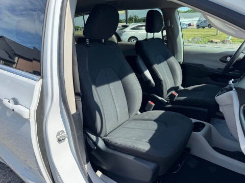 2017 Chrysler Pacifica Touring